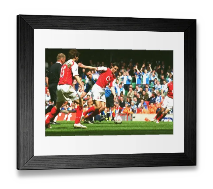 Framed Print : Robin van Persie (Arsenal) turns Lucas Neill (Rovers) on his way to scoring Arsenals 2nd goal h