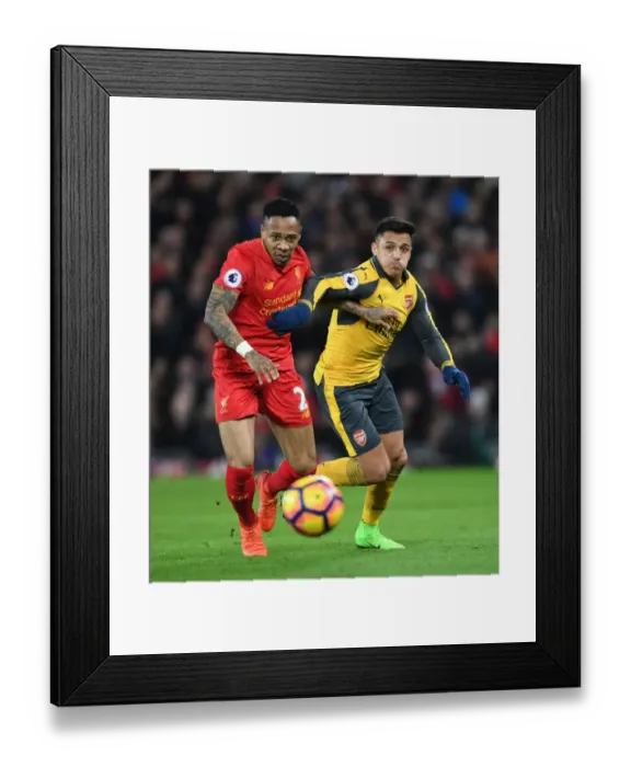 Framed Print : Sanchez vs. Clyne: A Premier League Battle at Anfield, 2016-17 Framed Print : Sanchez vs. Clyne: A Premier League Battle at Anfield, 2016-17