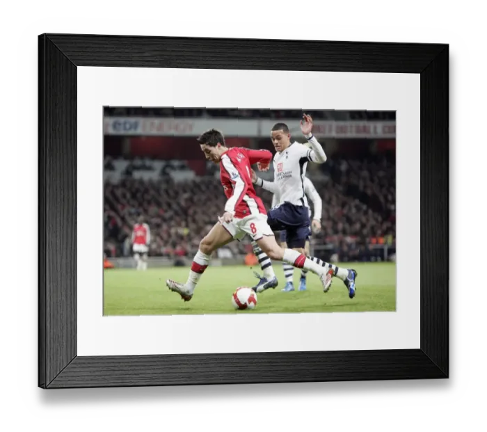 Framed Print : Samir Nasri (Arsenal) Jermaine Jenas (Tottenham) Framed Print : Samir Nasri (Arsenal) Jermaine Jenas (Tottenham)