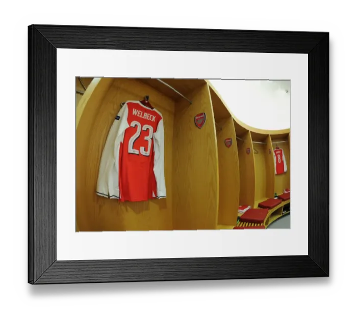 Framed Print : Arsenal's Danny Welbeck: Pre-Match Focus before the Battle against FC Bayern Munich in the UCL (Behind the Scenes) Framed Print : Arsenal's Danny Welbeck: Pre-Match Focus before the Battle against FC Bayern Munich in the UCL (Behind the Scenes)