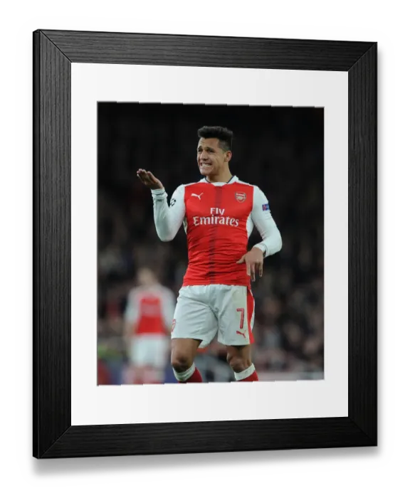 Framed Print : Alexis Sanchez in Action: Arsenal vs. Bayern Munich, UEFA Champions League 2016-17 Framed Print : Alexis Sanchez in Action: Arsenal vs. Bayern Munich, UEFA Champions League 2016-17