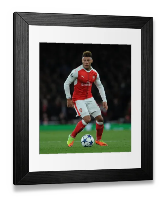 Framed Print : Arsenal's Oxlade-Chamberlain Faces Bayern Munich in Champions League Showdown