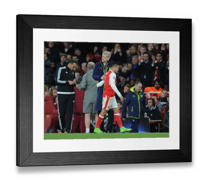 Framed Print : Arsene Wenger and Alexis Sanchez: Arsenal FC vs. FC Bayern Munchen, UEFA Champions League 2017