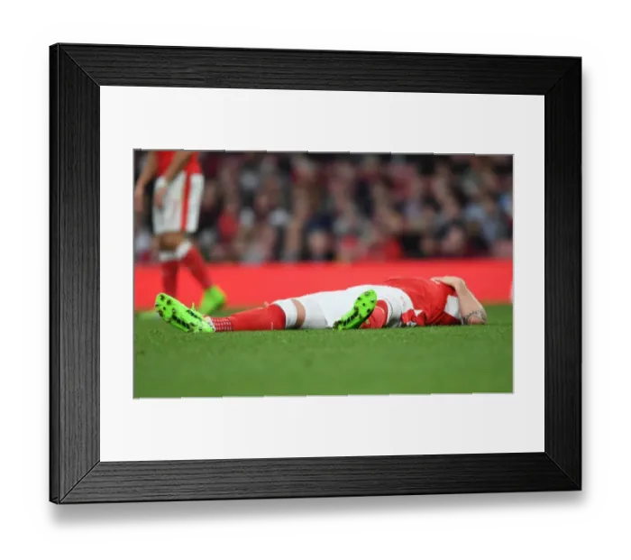 Framed Print : Olivier Giroud's Thrilling FA Cup Performance: Arsenal vs. Lincoln City