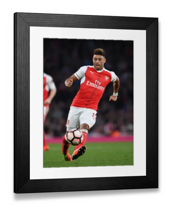 Framed Print : Arsenal's Oxlade-Chamberlain in Action: Emirates FA Cup Quarter-Final Showdown against Lincoln City