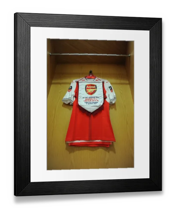Framed Print : Arsenal Pennant: Emirates FA Cup Quarter-Final vs Lincoln City Framed Print : Arsenal Pennant: Emirates FA Cup Quarter-Final vs Lincoln City