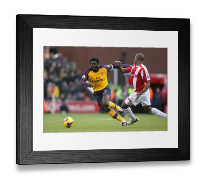 Framed Print : Arsenal's Kolo Toure Outshines Stoke's Ricardo Fuller: 1-2 Victory at The Britannia Stadium, Barclays Premier League, November 2008 Framed Print : Arsenal's Kolo Toure Outshines Stoke's Ricardo Fuller: 1-2 Victory at The Britannia Stadium, Barclays Premier League, November 2008
