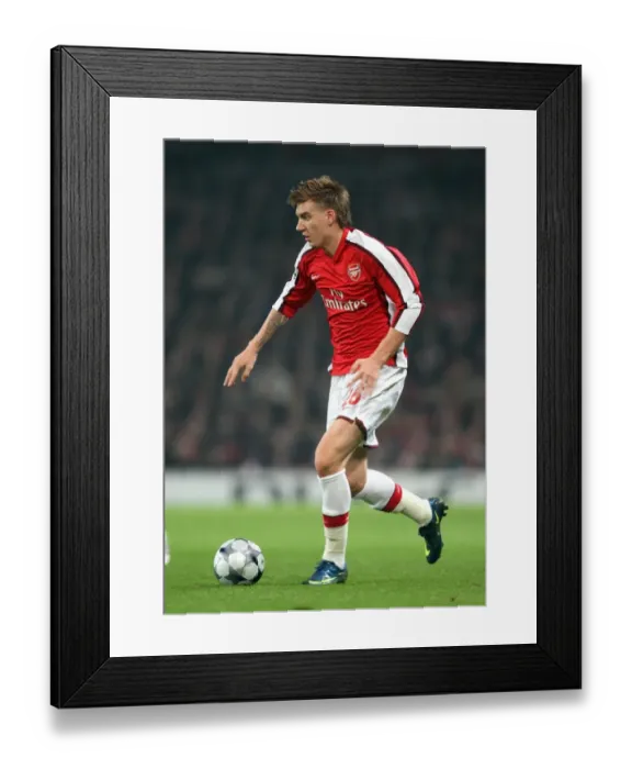 Framed Print : Arsenal's Nicklas Bendtner in Action against Fenerbahce in UEFA Champions League Group Stage at Emirates Stadium (0:0), November 5, 2008