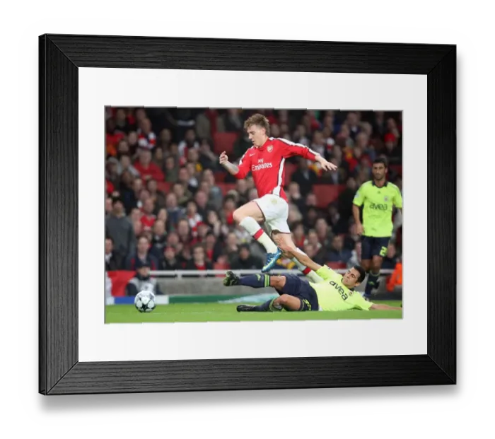 Framed Print : Nicklas Bendtner (Arsenal) Claudio Maldonado (Fenerbahce)