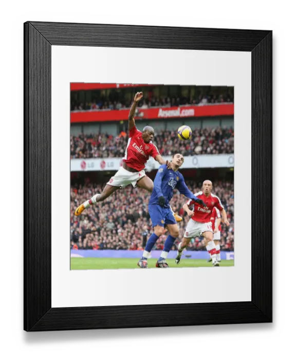 Framed Print : Abu Diaby (Arsenal) Dimitar Berbatov (Manchester United)