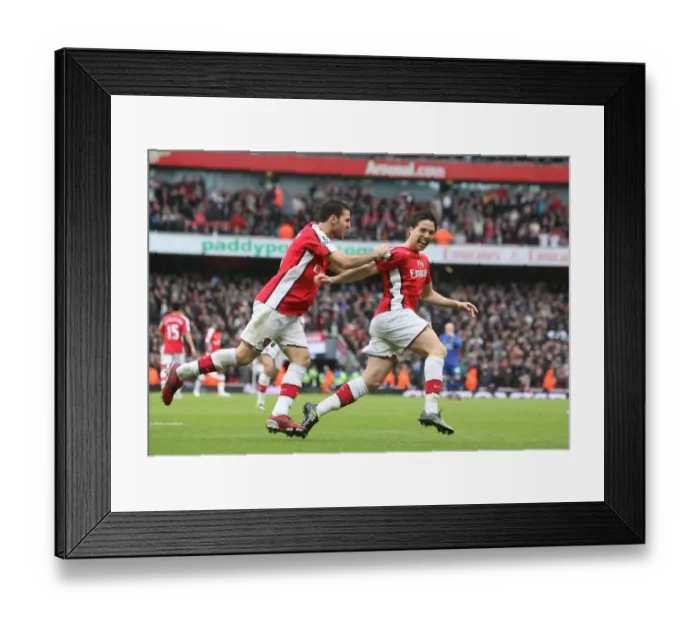 Framed Print : Unstoppable Arsenal: Nasri and Fabregas's Brilliant Goal vs. Manchester United (2008)