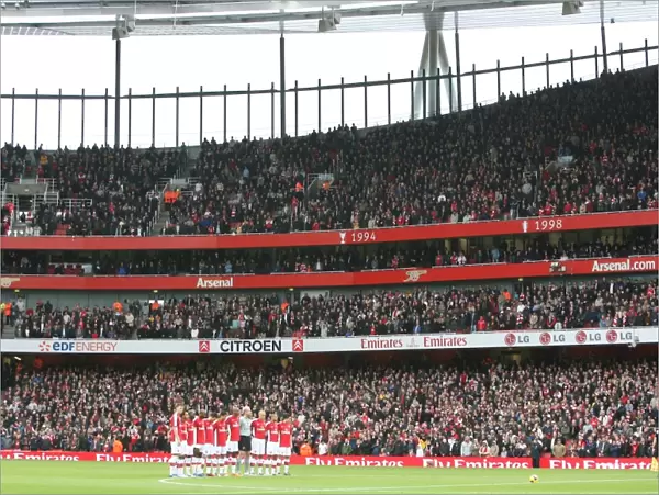 Remembrance Day Tribute: Arsenal Silence Manchester United 2-1, Premier League 2008