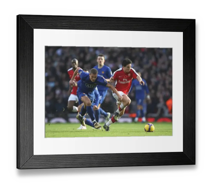 Framed Print : Samir Nasri (Arsenal) Nemanja Vidic (Manchester United)