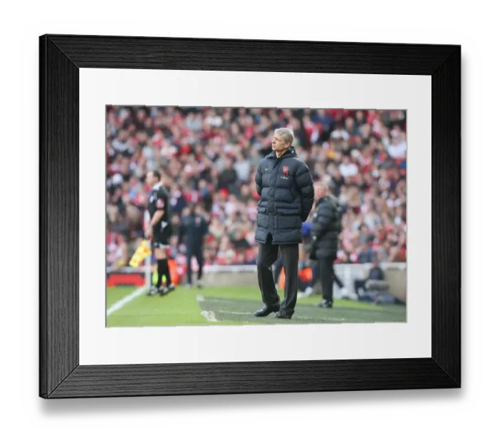 Framed Print : Wenger's Triumph: Arsenal's Thrilling 2-1 Victory Over Manchester United, 2008