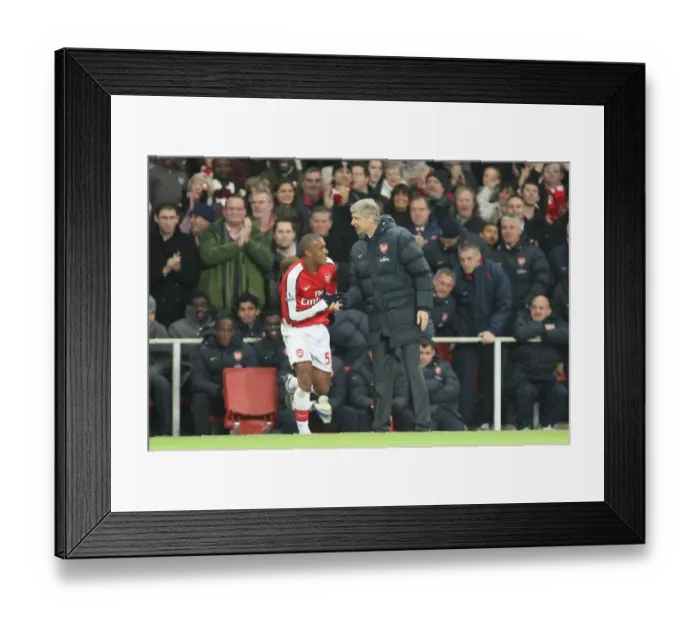 Framed Print : Arsenal manager Arsene Wenger congratulates Jay Simpson Framed Print : Arsenal manager Arsene Wenger congratulates Jay Simpson
