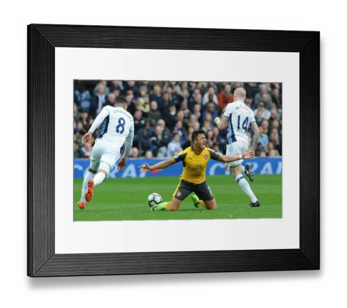 Framed Print : Alexis Sanchez in Action: Arsenal vs. West Bromwich Albion, Premier League 2016-17