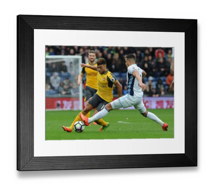 Framed Print : Clash of Midfielders: Oxlade-Chamberlain vs. Livermore in Arsenal-West Brom Battle Framed Print : Clash of Midfielders: Oxlade-Chamberlain vs. Livermore in Arsenal-West Brom Battle