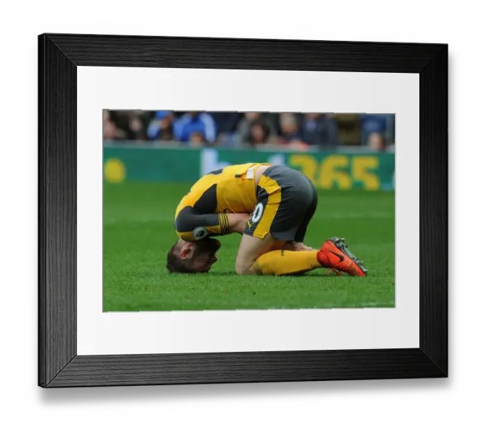 Framed Print : Shkodran Mustafi Focuses in Arsenal's Clash Against West Bromwich Albion, 2016-17 Framed Print : Shkodran Mustafi Focuses in Arsenal's Clash Against West Bromwich Albion, 2016-17