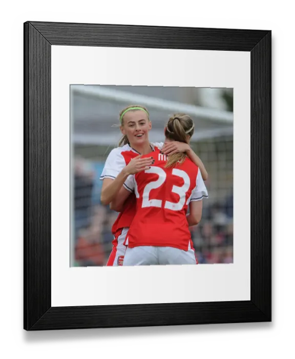 Framed Print : Arsenal Ladies Celebrate FA Cup Victory: Beth Mead and Chloe Kelly's Euphoric Moment