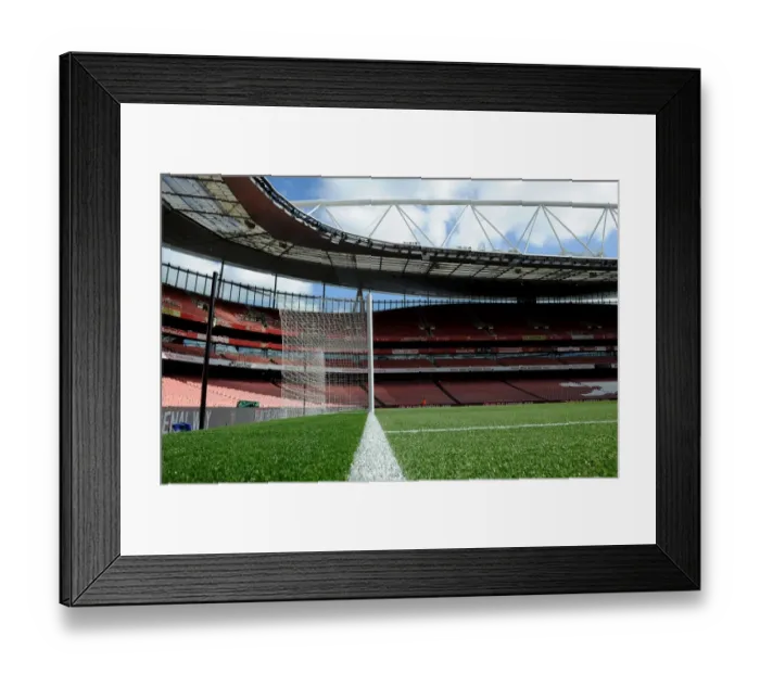Framed Print : Arsenal vs Manchester City: Premier League Battle at Emirates Stadium (2016-17) Framed Print : Arsenal vs Manchester City: Premier League Battle at Emirates Stadium (2016-17)