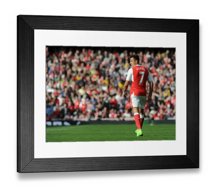 Framed Print : Alexis Sanchez: Arsenal vs Manchester City, Premier League 2016-17 - In Action