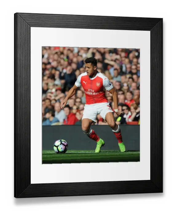 Framed Print : Alexis Sanchez in Action: Arsenal vs Manchester City, Premier League 2016-17