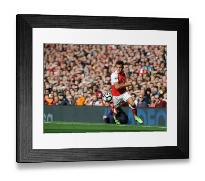Framed Print : Alexis Sanchez (Arsenal). Arsenal 2: 2 Manchester City. Premier League. Emirates Stadium Framed Print : Alexis Sanchez (Arsenal). Arsenal 2: 2 Manchester City. Premier League. Emirates Stadium