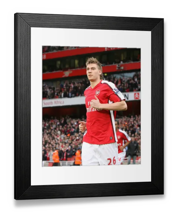 Framed Print : Bendtner's Struggle: Arsenal's 0-2 Defeat to Aston Villa, November 2008 Framed Print : Bendtner's Struggle: Arsenal's 0-2 Defeat to Aston Villa, November 2008