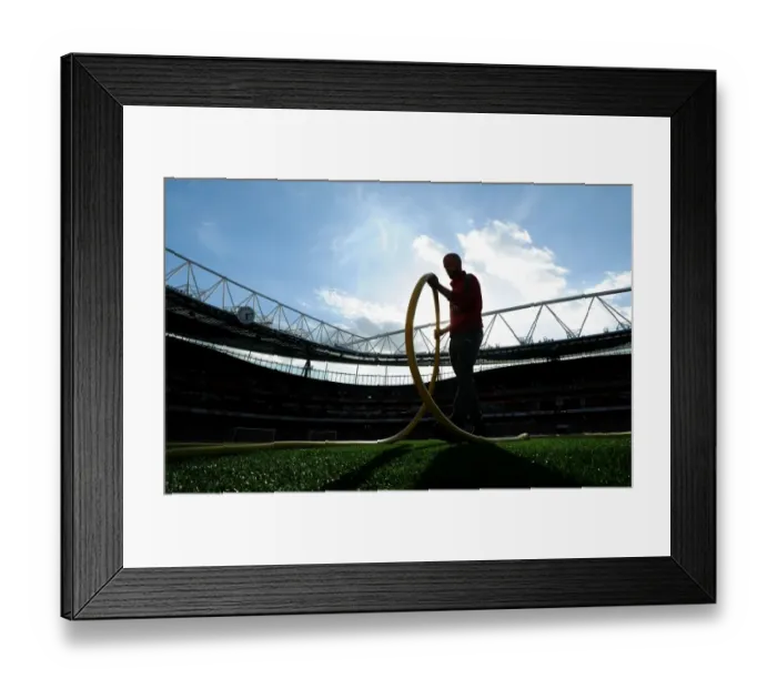 Framed Print : Arsenal v West Ham United - Premier League Framed Print : Arsenal v West Ham United - Premier League