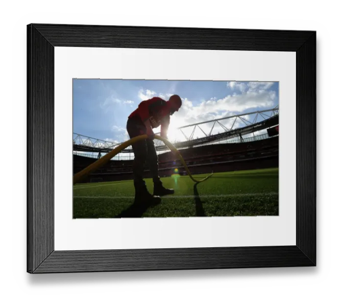 Framed Print : Preparing the Turf: Arsenal v West Ham United, Premier League 2016-17 Framed Print : Preparing the Turf: Arsenal v West Ham United, Premier League 2016-17