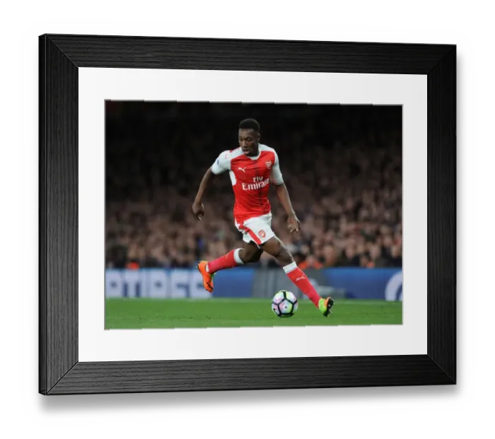 Framed Print : Danny Welbeck in Action: Arsenal vs West Ham United, Premier League 2016-17