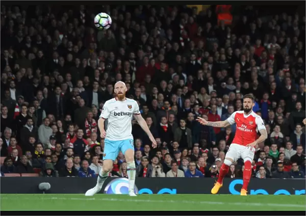 Olivier Giroud Scores the Decisive Goal: Arsenal's Triumph over West Ham United, Premier League 2016-17