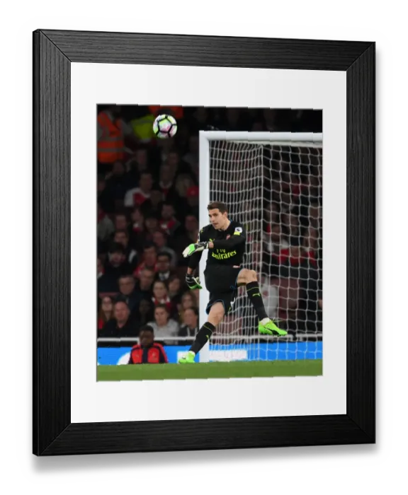 Framed Print : Emiliano Martinez: Arsenal Goalkeeper in Action Against West Ham United, Premier League 2016-17 Framed Print : Emiliano Martinez: Arsenal Goalkeeper in Action Against West Ham United, Premier League 2016-17
