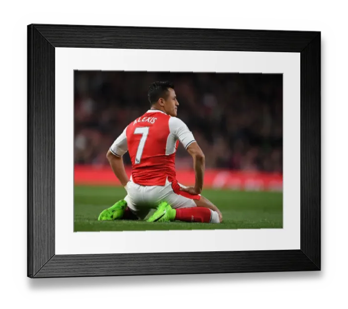 Framed Print : Alexis Sanchez in Action: Arsenal vs West Ham United, Premier League 2016-17 Framed Print : Alexis Sanchez in Action: Arsenal vs West Ham United, Premier League 2016-17