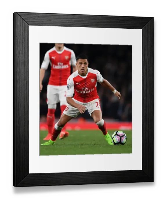 Framed Print : Alexis Sanchez in Action: Arsenal vs. West Ham United, Premier League 2016-17 Framed Print : Alexis Sanchez in Action: Arsenal vs. West Ham United, Premier League 2016-17
