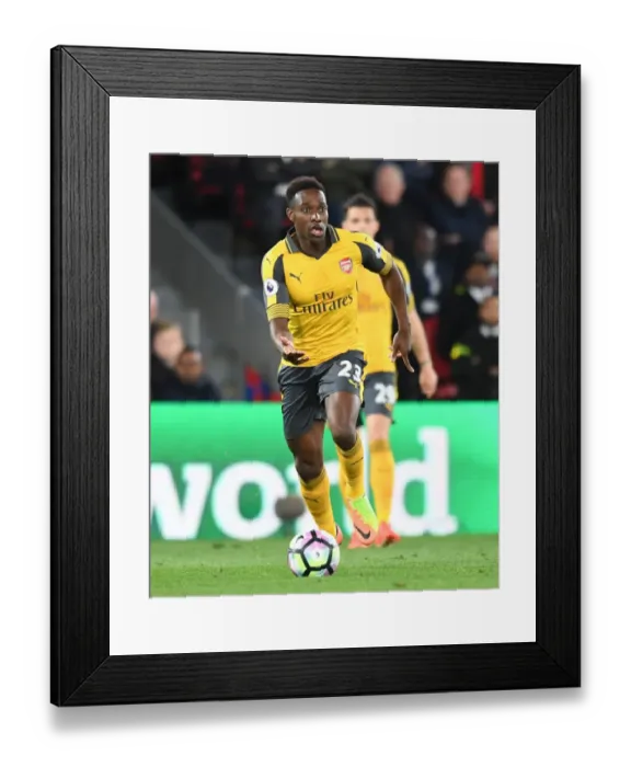 Framed Print : Danny Welbeck in Action: Crystal Palace vs Arsenal, Premier League 2016-17