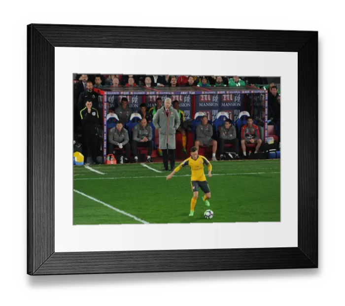 Framed Print : Arsene Wenger Leads Arsenal Against Crystal Palace in Premier League Showdown (2016-17)