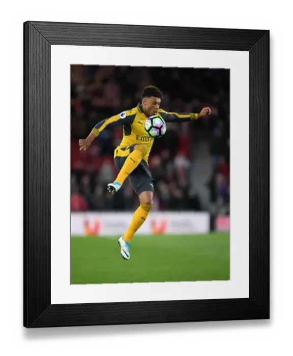 Framed Print : Alex Oxlade-Chamberlain in Action: Middlesbrough vs Arsenal, Premier League 2016-17 Framed Print : Alex Oxlade-Chamberlain in Action: Middlesbrough vs Arsenal, Premier League 2016-17