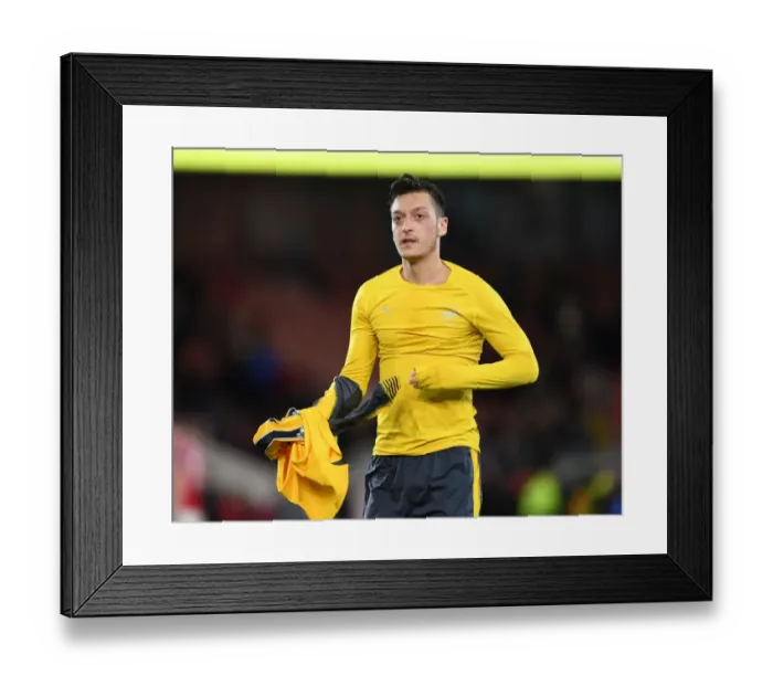 Framed Print : Mesut Ozil - Post-Match Moment at Middlesbrough vs Arsenal (2016-17)
