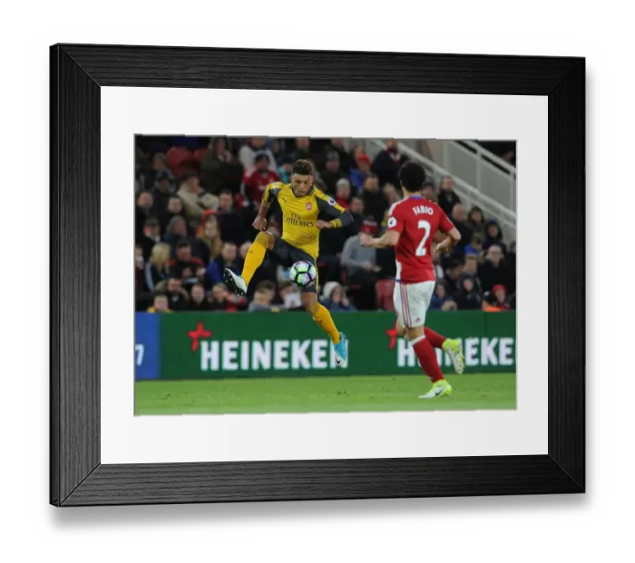 Framed Print : Alex Oxlade-Chamberlain: In Action for Arsenal Against Middlesbrough, Premier League 2016-17