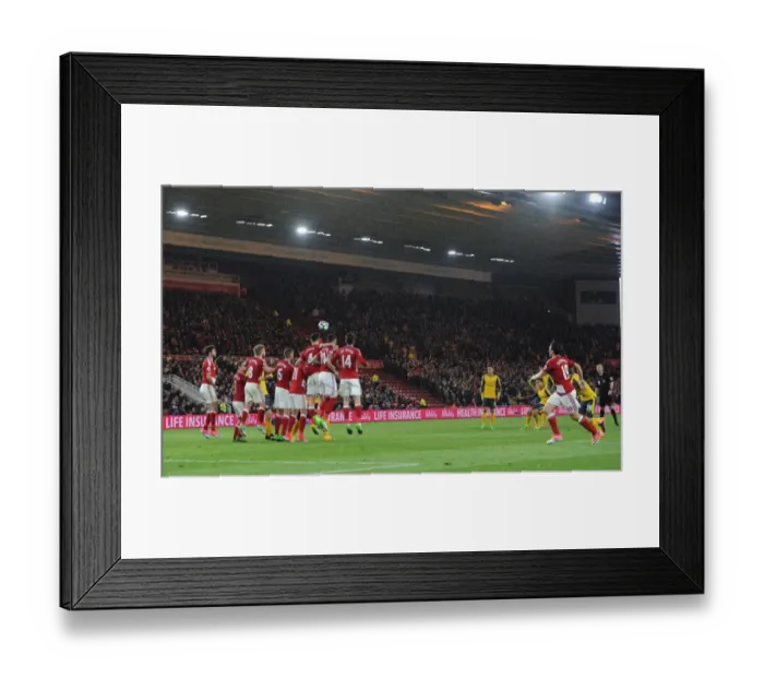Framed Print : Alexis Sanchez's Stunning Free Kick: Arsenal vs Middlesbrough, Premier League 2016-17 Framed Print : Alexis Sanchez's Stunning Free Kick: Arsenal vs Middlesbrough, Premier League 2016-17