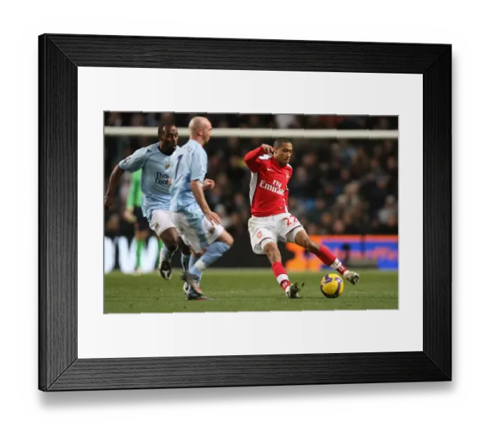 Framed Print : Gael Clichy (Arsenal) Stephen Ireland and Darius Vassell (Man City) Framed Print : Gael Clichy (Arsenal) Stephen Ireland and Darius Vassell (Man City)