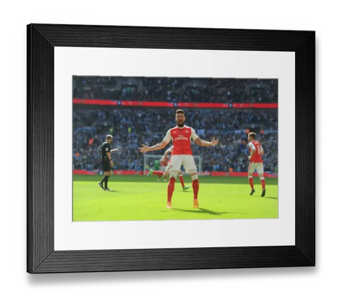 Framed Print : Arsenal's Olivier Giroud Scores Thrilling Goal to Secure FA Cup Semi-Final Victory Over Manchester City