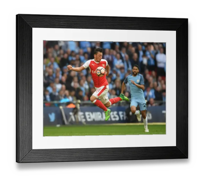 Framed Print : Mesut Ozil in Action: Arsenal vs Manchester City - FA Cup Semi-Final, 2017 Framed Print : Mesut Ozil in Action: Arsenal vs Manchester City - FA Cup Semi-Final, 2017
