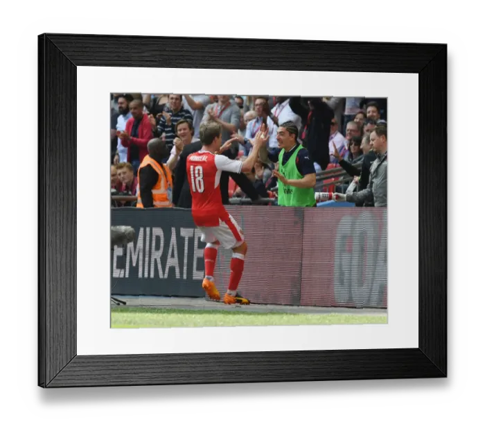 Framed Print : Monreal and Bellerin's Jubilant Moment: Arsenal's FA Cup Semi-Final Goal Celebration vs. Manchester City