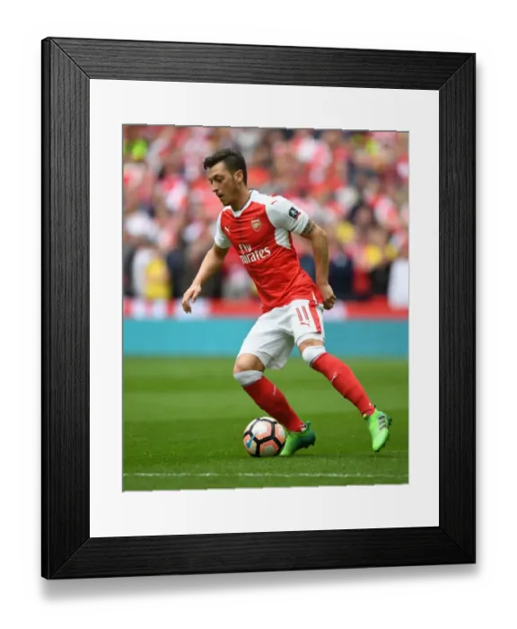 Framed Print : Mesut Ozil in Action: Arsenal vs Manchester City - FA Cup Semi-Final, 2017 Framed Print : Mesut Ozil in Action: Arsenal vs Manchester City - FA Cup Semi-Final, 2017