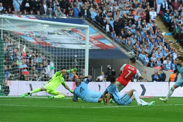 Alexis Sanchez Scores Stunner Past Claudio Bravo in FA Cup Semi-Final: Arsenal vs Manchester City