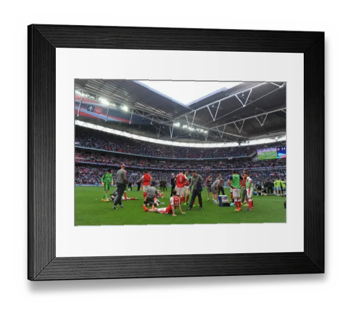 Framed Print : Arsenal vs Manchester City: The FA Cup Semi-Final Showdown at Wembley Stadium