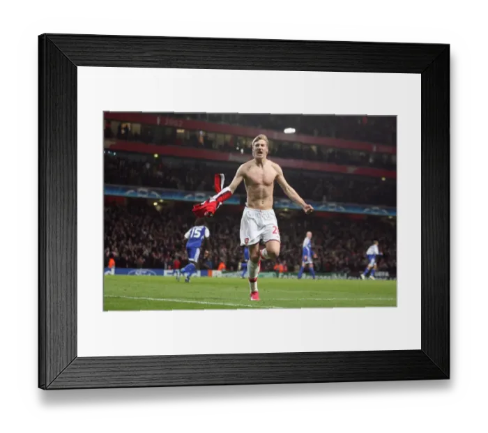 Framed Print : Nicklas Bendnter celebrates scoring the Arsenal goal Framed Print : Nicklas Bendnter celebrates scoring the Arsenal goal