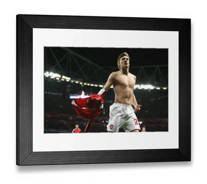 Framed Print : Arsenal's Bendtner Scores Thrilling Goal vs Dynamo Kyiv in 2008 Champions League